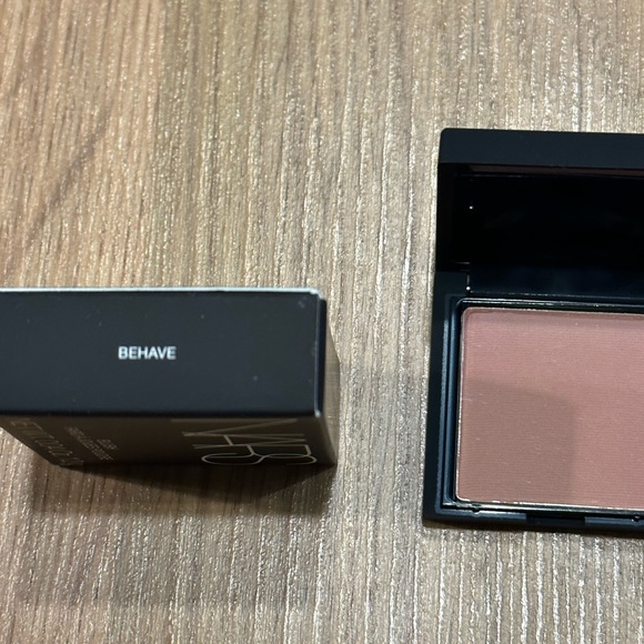 5 for $25 item 🌺 Mini Nars Blush in Behave - Picture 3 of 4